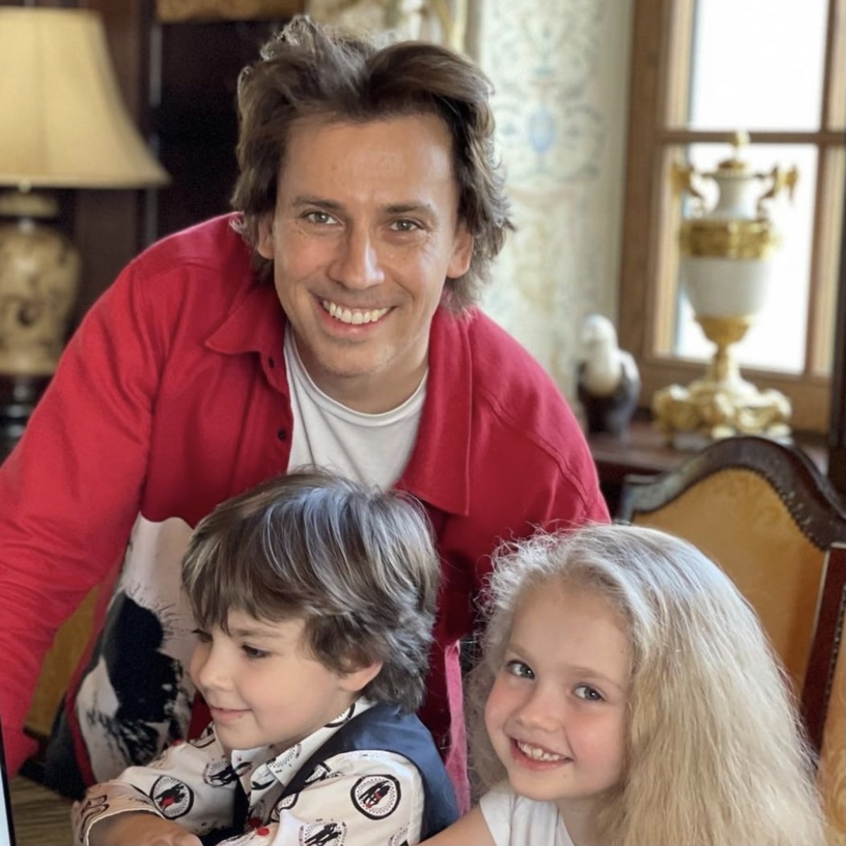 Максим Галкин с децата си