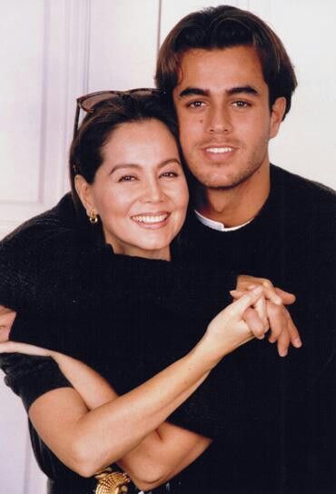 Енрике Иглесиас с майка си