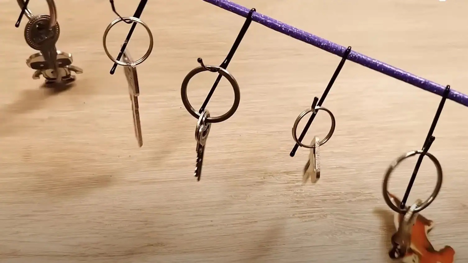 закачалка с фиби