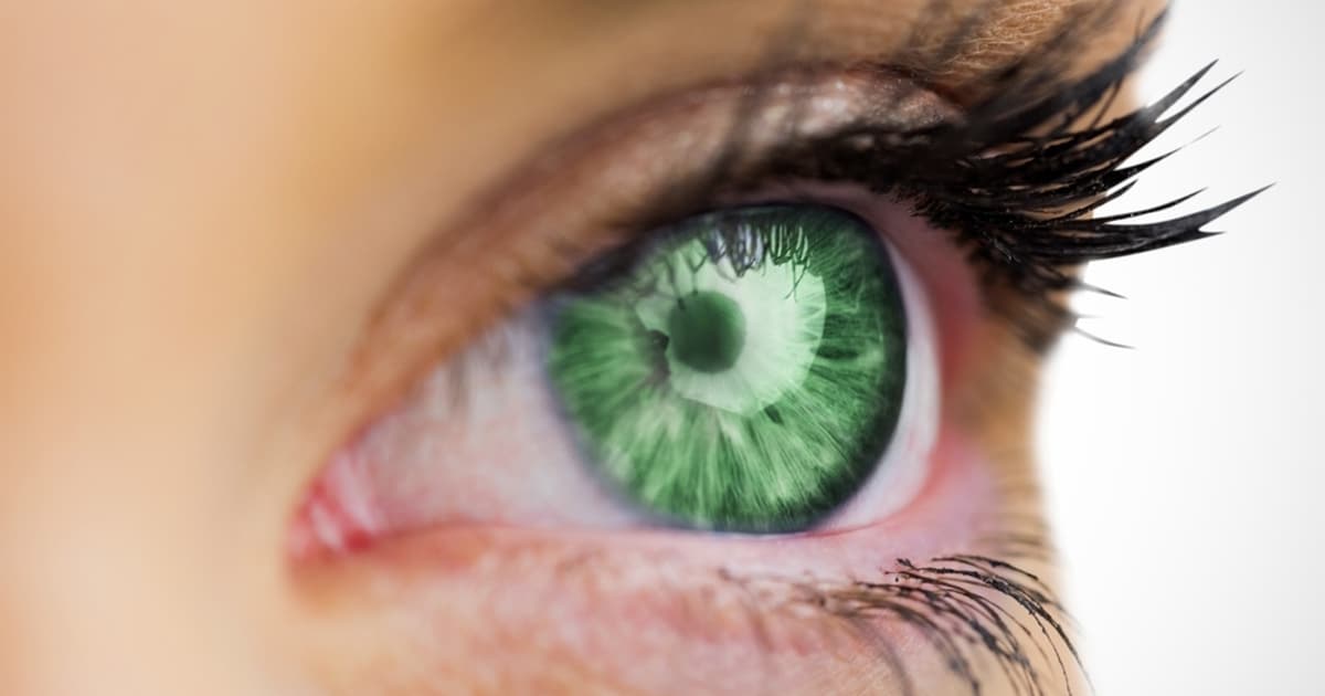 зелено око