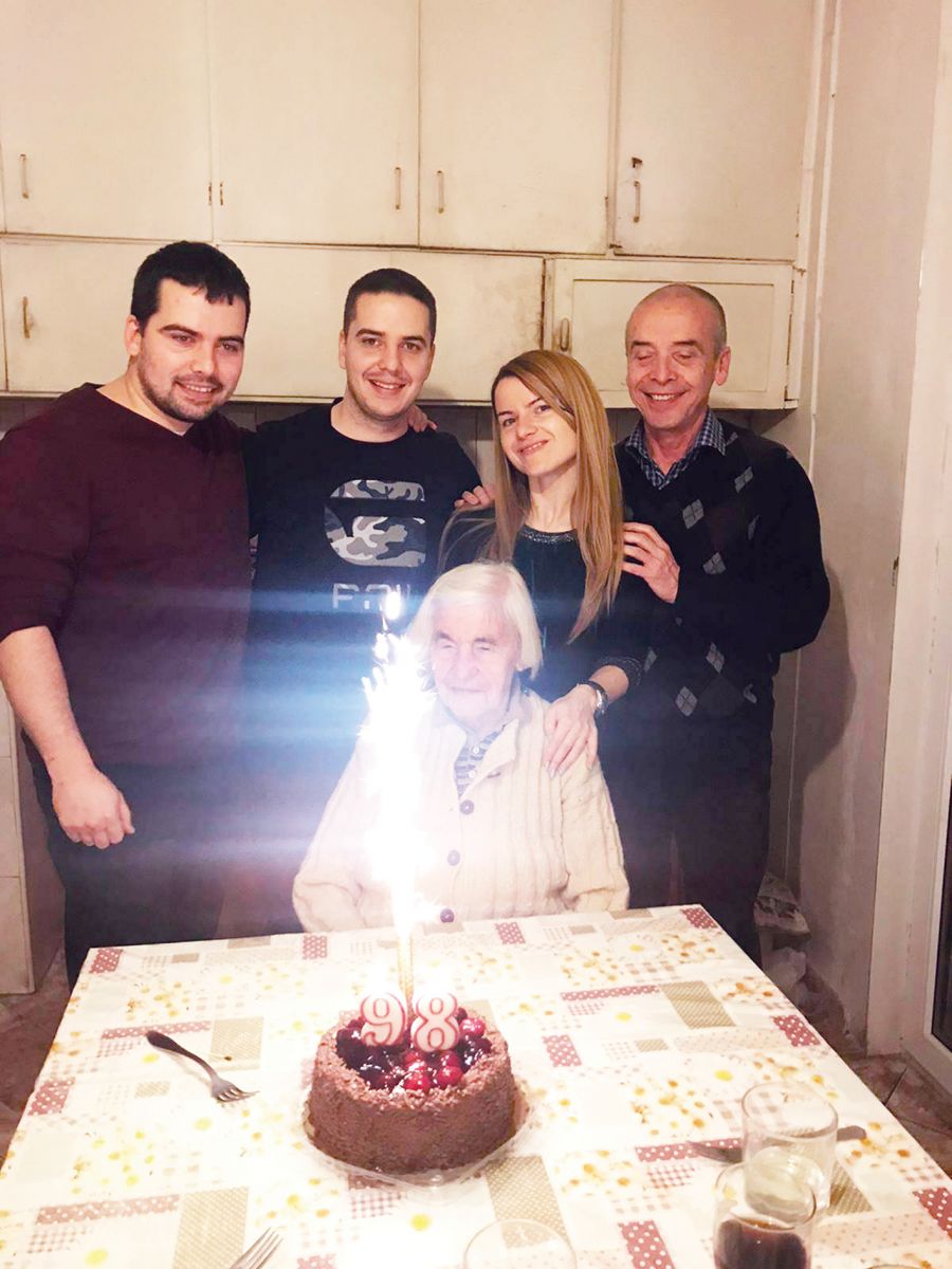  Мангъров деца 