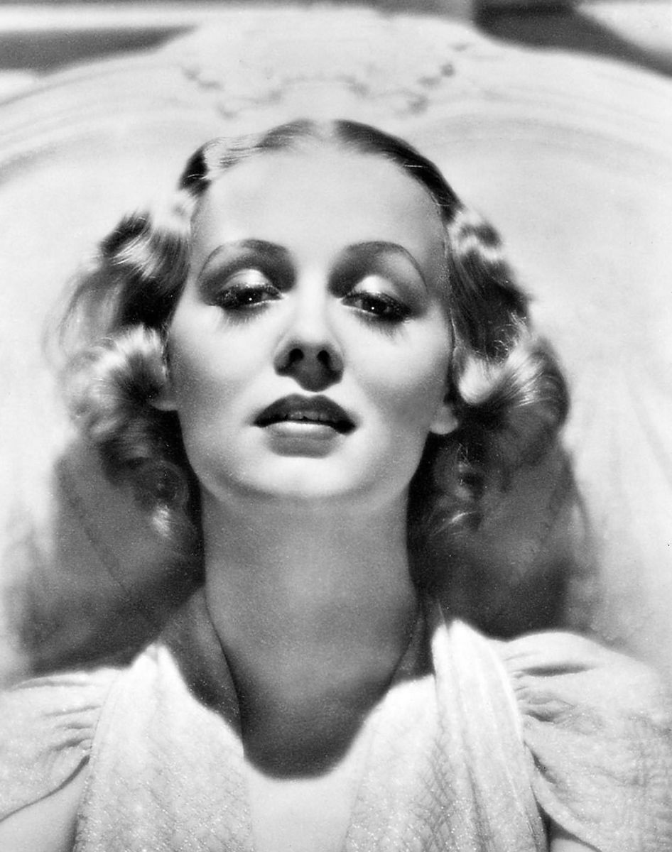 Глория Стюарт на младини