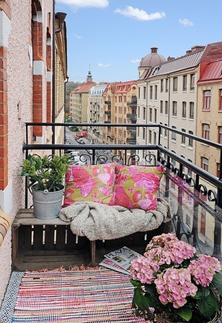 малък балкон