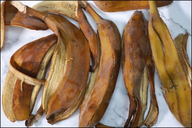 бананови кори