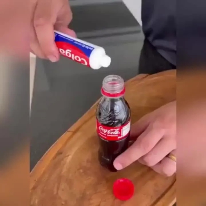 паста за зъби в Кока Кола