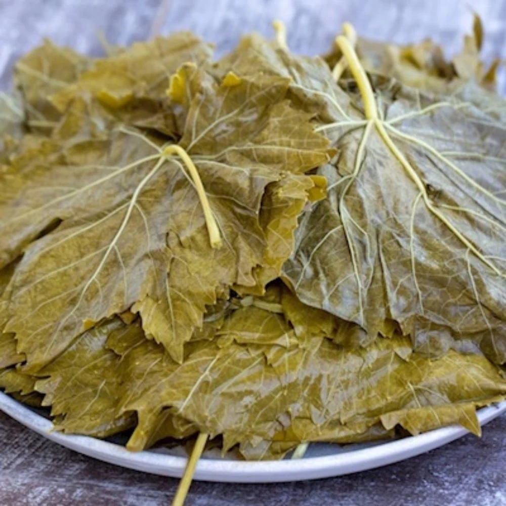 попарени лозови листа