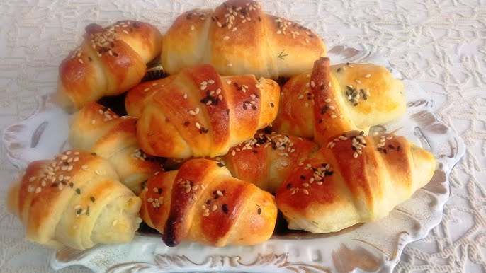 кифлички със сирене