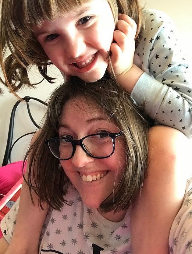 Скарлет и Кимбърли