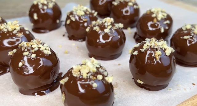 шоколадови бонбони