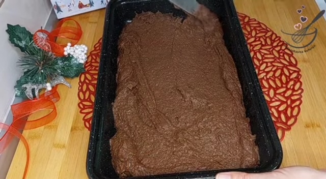 шоколадов десерт във форма