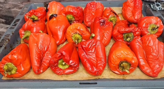 печени чушки на фурна