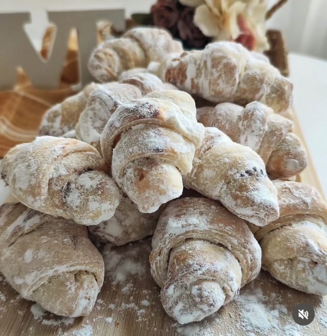 кифлички с мармалад