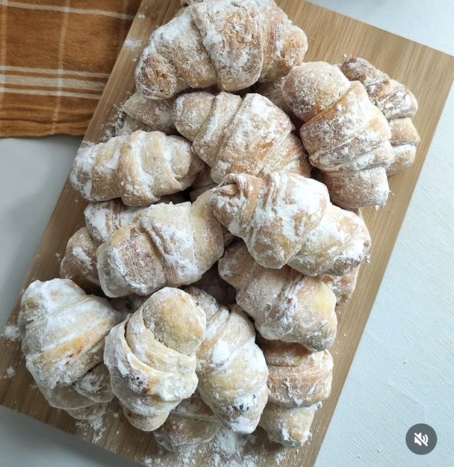 изпечени кифли