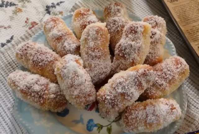 кокосови кифлички със сладко
