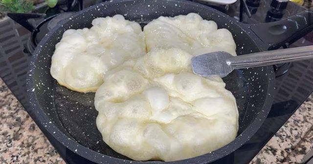 мекици в тигана