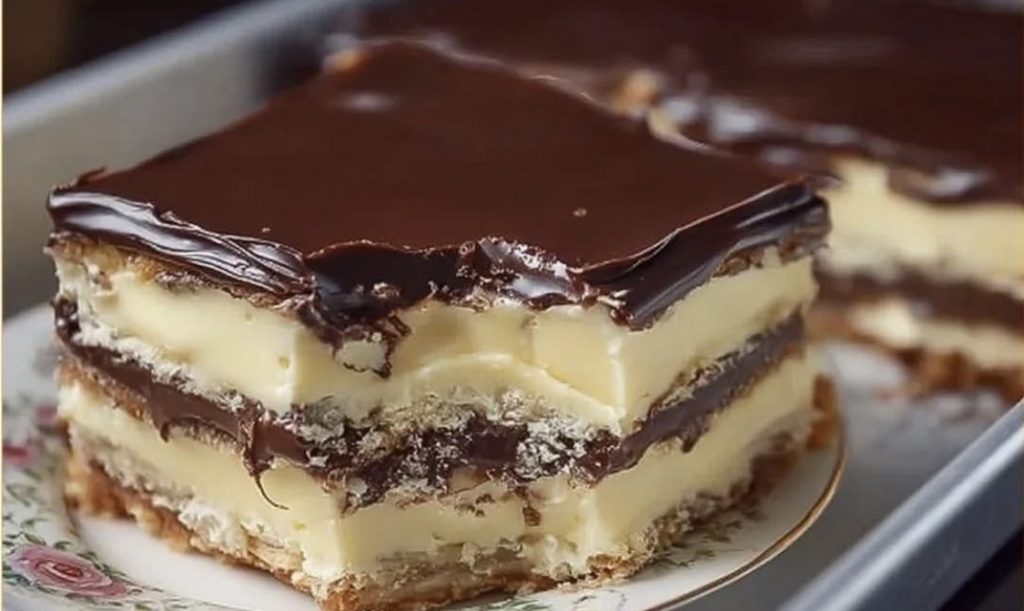 еклерова торта без печене