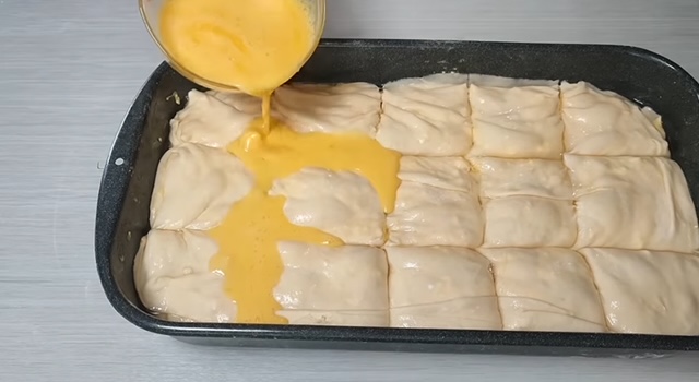 баница заливка с яйца