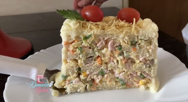 парче солена торта