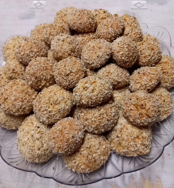 курабии с кисело мляко и орехи