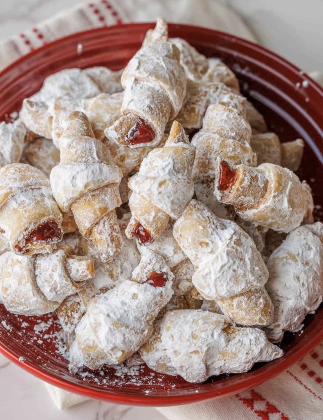 новогодишни кифлички