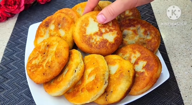 пълнени мекици с кайма