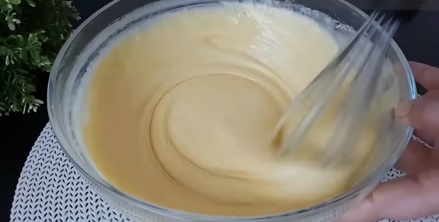 гладко кексово тесто