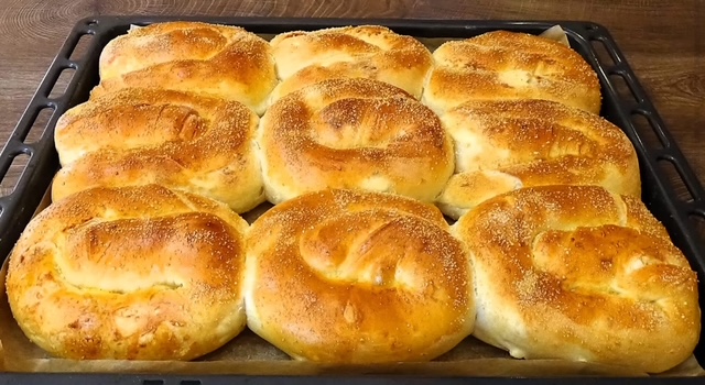  селски банички със сирене 