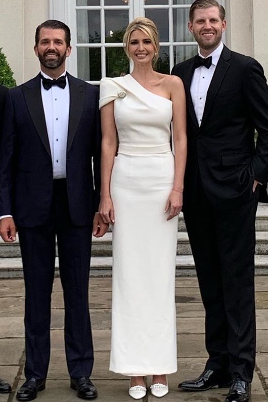 Иванка Тръмп бяла рокля красива