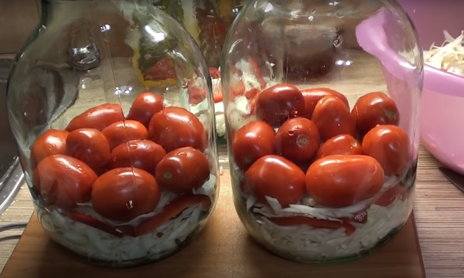 зеле с домати за зимата