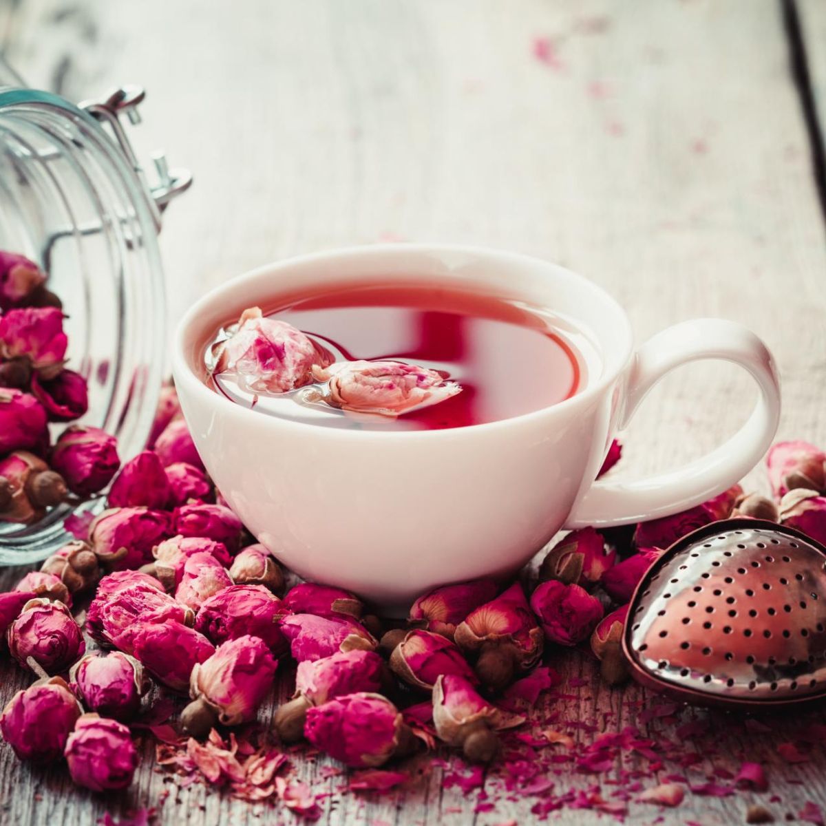 чай от розови листенца