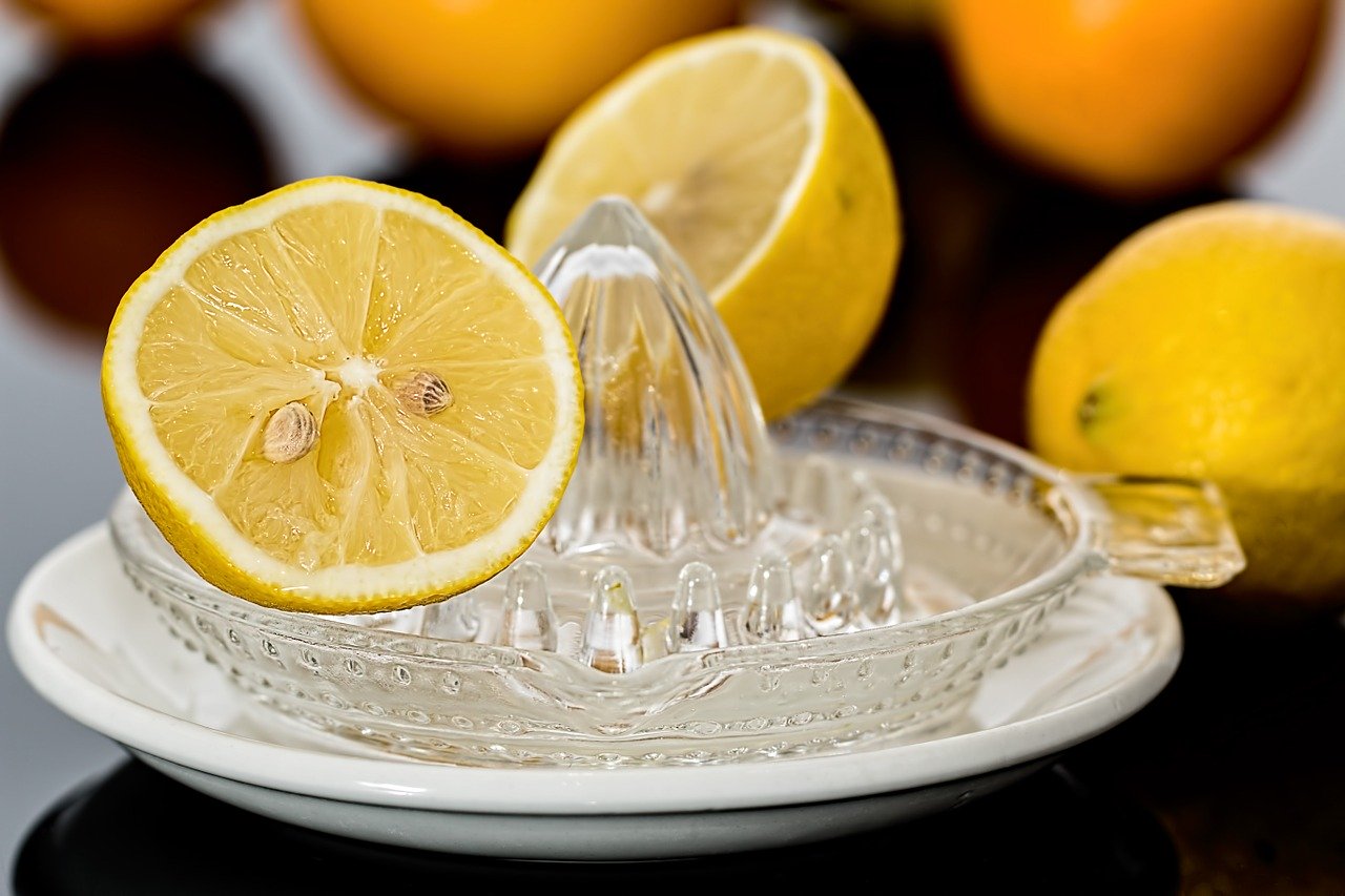 изцедени лимони