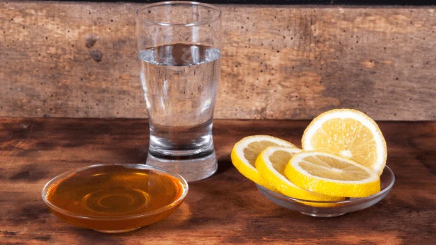 вода с лимон и мед