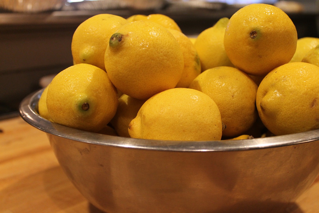 купа с лимони