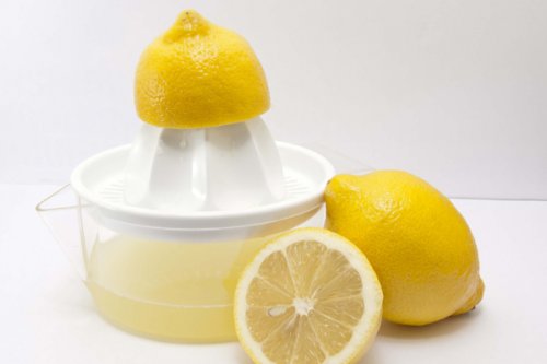 Лимонов сок и магданоз