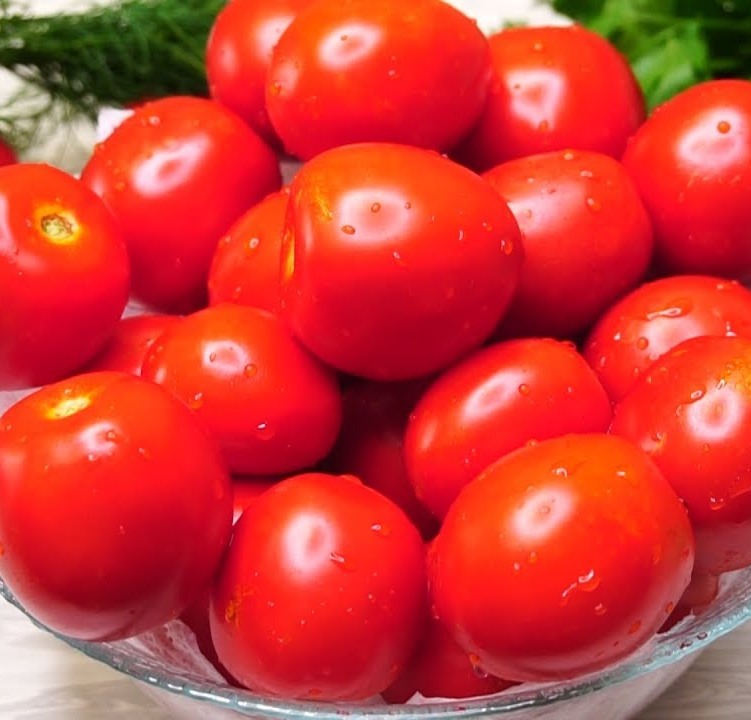 пресни домати