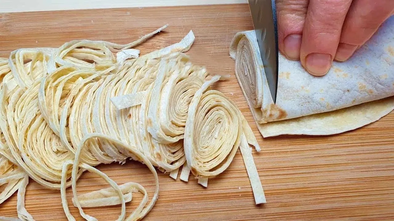 тортила на лентички