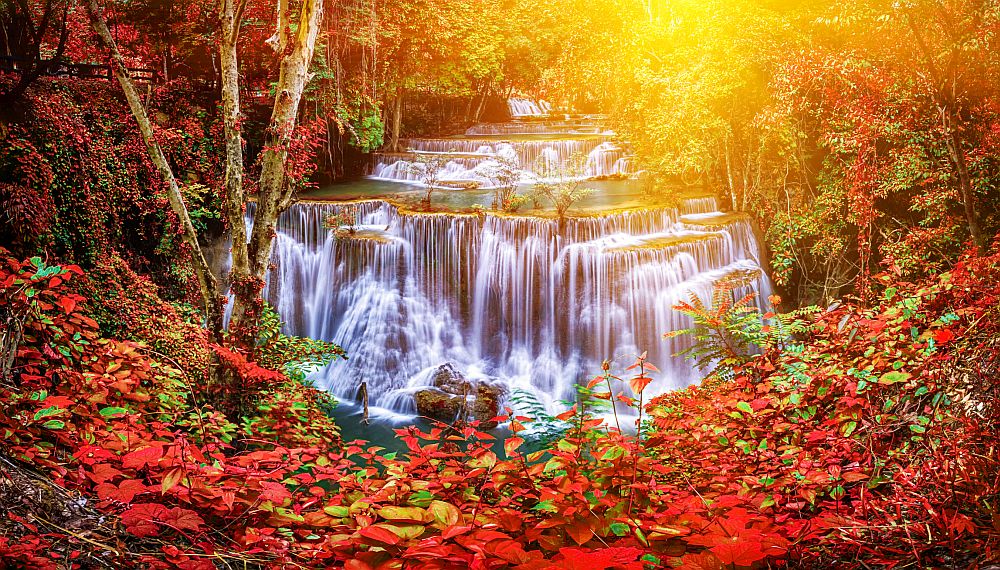 водопад в Тайланд есен