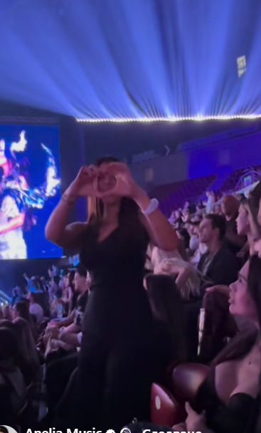 Ивон Динева нов бюст