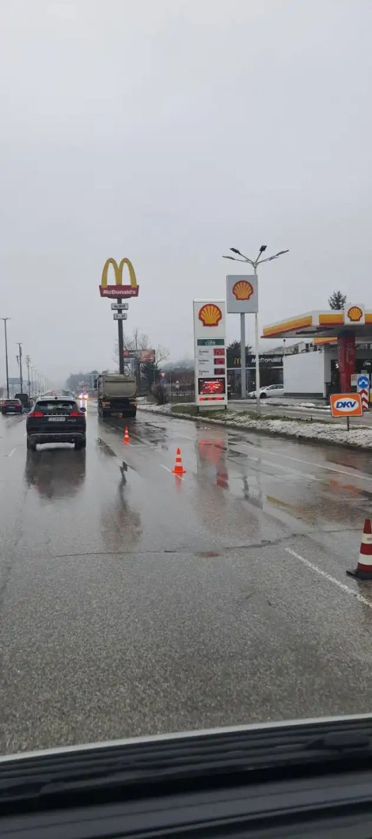 наводнена улица