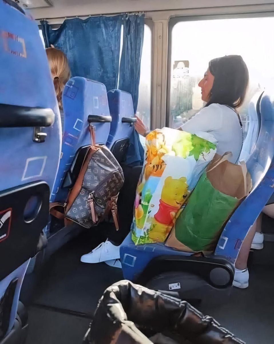 Нина автобус