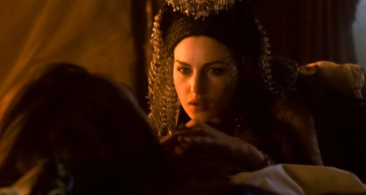  Моника Белучи в Дракула 