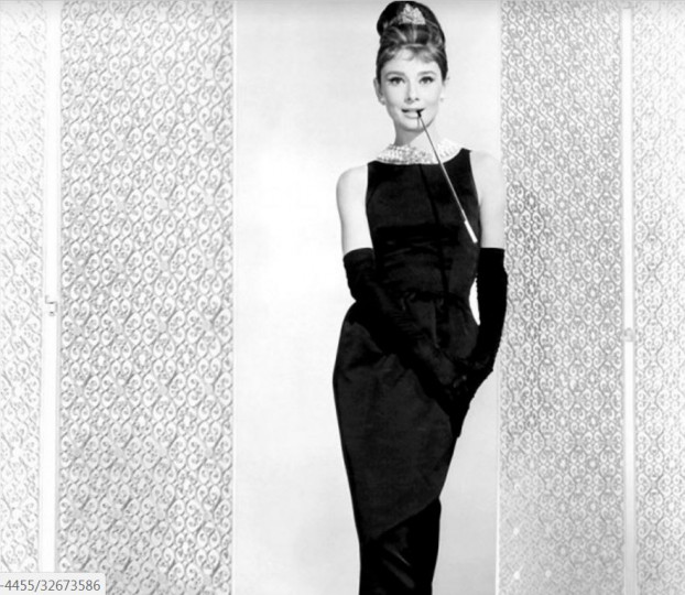Одри Хепбърн черна рокля