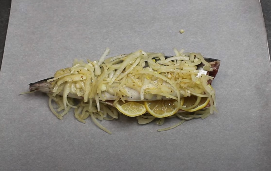  скумрия с лук 