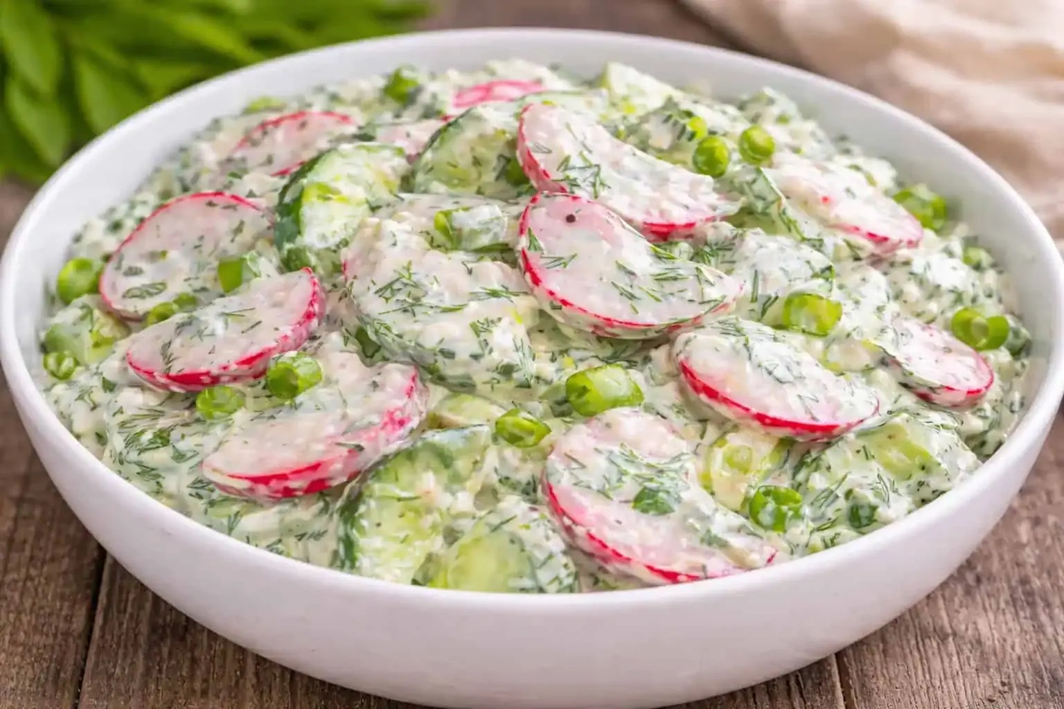 пролетна салата с репички