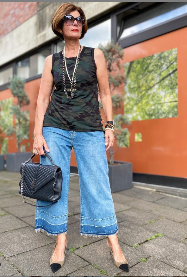  разкроени дънки 50+ 