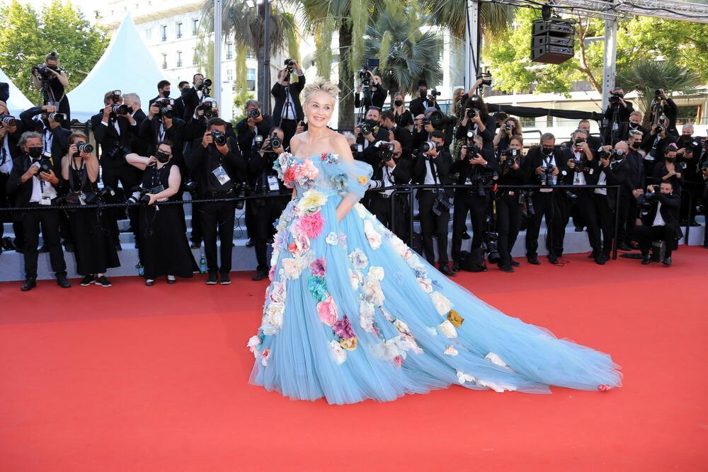  Шарън Стоун на аления килим 