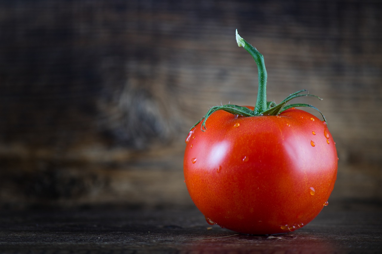 червен домат