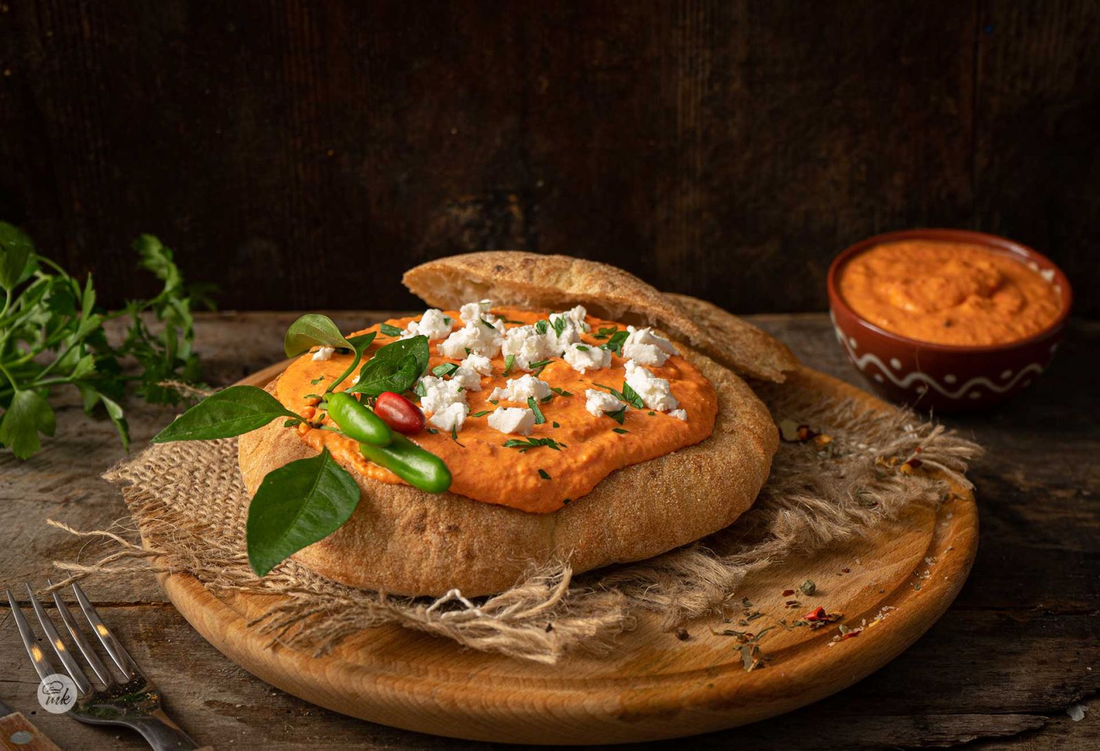 Урнебес върху хлебче