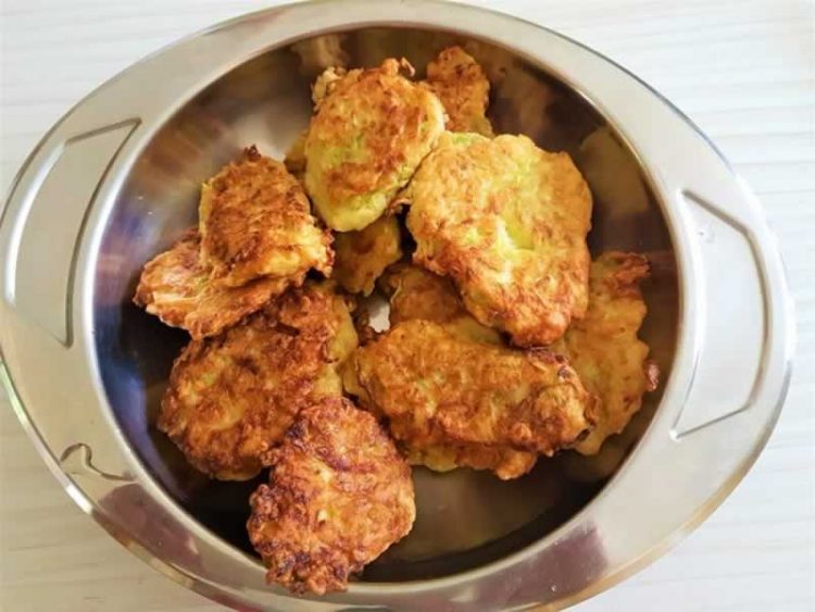 мекици със сирене и кашкавал