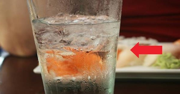 чаша студена вода